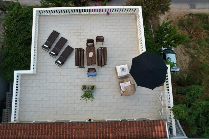 Penthouse Stoliv New Spa-Pool Villa Is Located 5M From The Sea, Exclusive Terrace,Private Jetty Wih Sunbeds, Pebble Beach, Secluded Location Total Area 375M2 At Your Disposal Cattaro Esterno foto